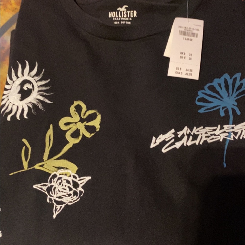 NWT Hollister long sleeve T-shirt